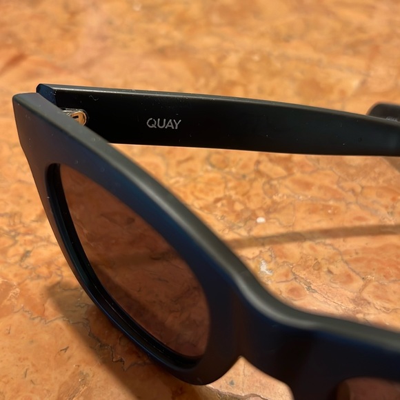 Women’s Quay Sunglasses Matte Black - Picture 5 of 8